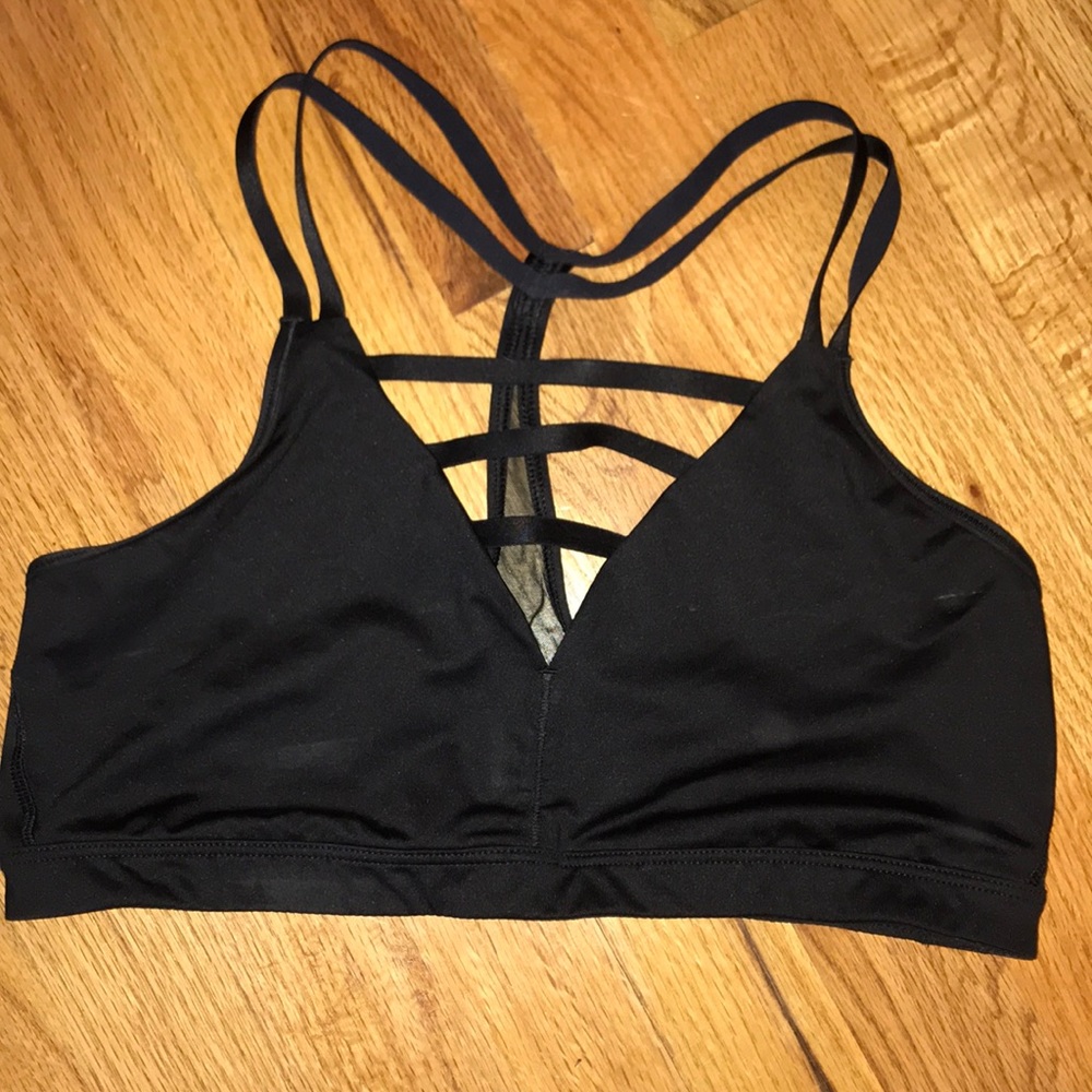 victorias secret strappy sports bra